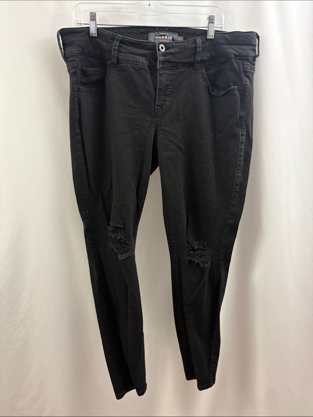 TORRID Premium Black Denim Jegging Jean - Torrid Size 18R